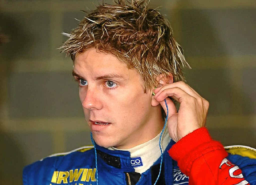 NEED FOR SPEED: Former V8 Supercar driver Alan Gurr will head up the Phantom Racing Prokart Endurance team in Coffs Harbour this weekend. NEED FOR SPEED: Former V8 Supercar driver Alan Gurr will head up the Phantom Racing Prokart Endurance team in Coffs Harbour this weekend.